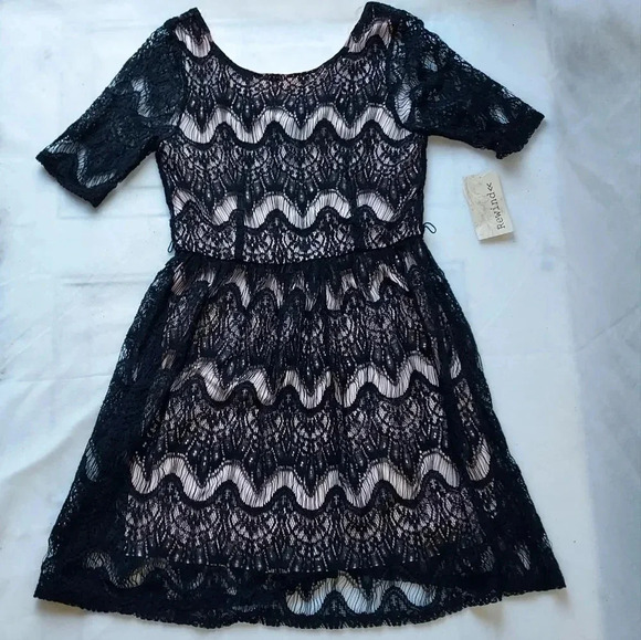 NWT Rewind Lace Dress Pink & Black Large - Picture 9 of 12